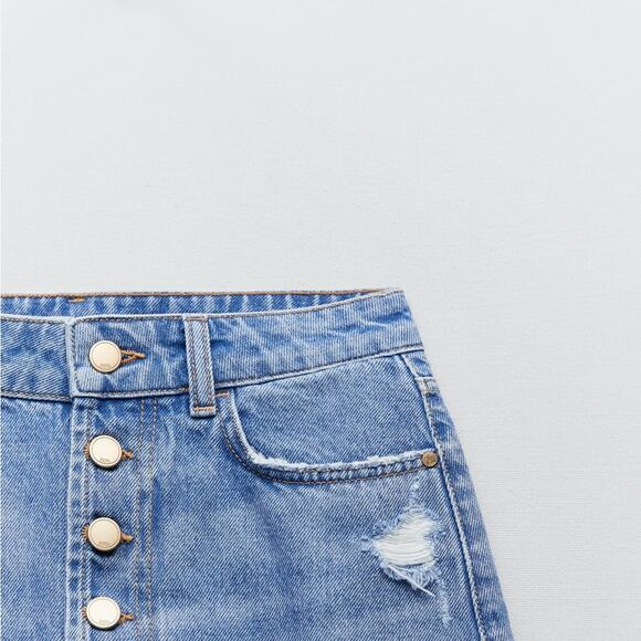 NWT ZARA RIPPED DENIM SHORTS - Picture 11 of 15